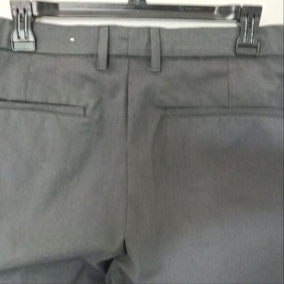 Goodfellow & Co. Men's Slim Fit Tech Chinos Pants Charcoal Size 36W X 32L - Picture 8 of 13